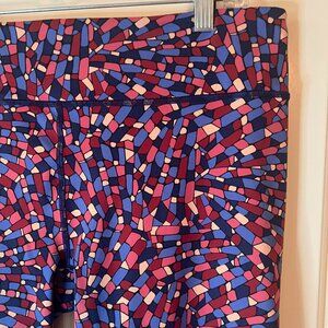 NWT Fabletics  Multi-colored Leggings Size XL